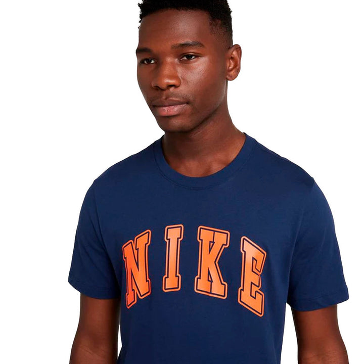 Camiseta Nike M Nsw Tee Club Ssnl Hombre | LA BARCA SHOP COLOMBIA